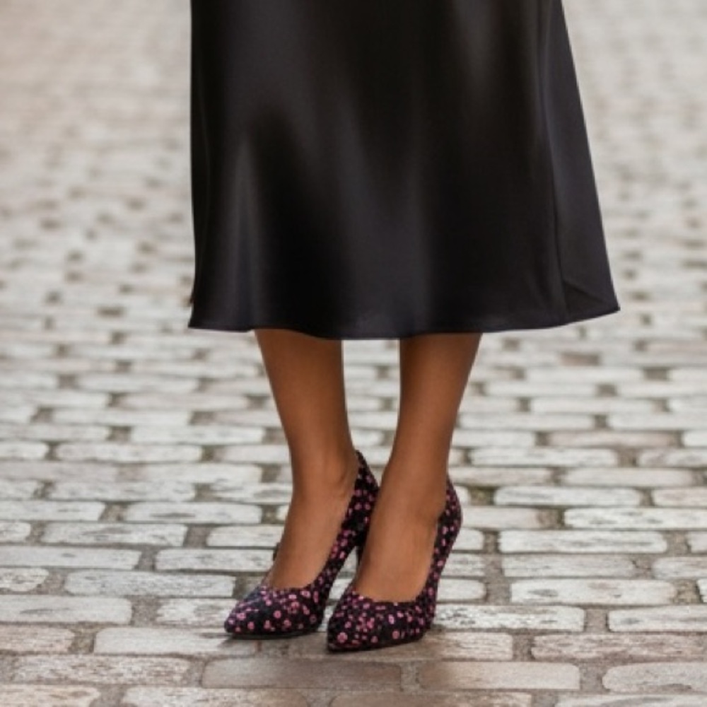 Nine West Black and Pink Heart Pattern Heels